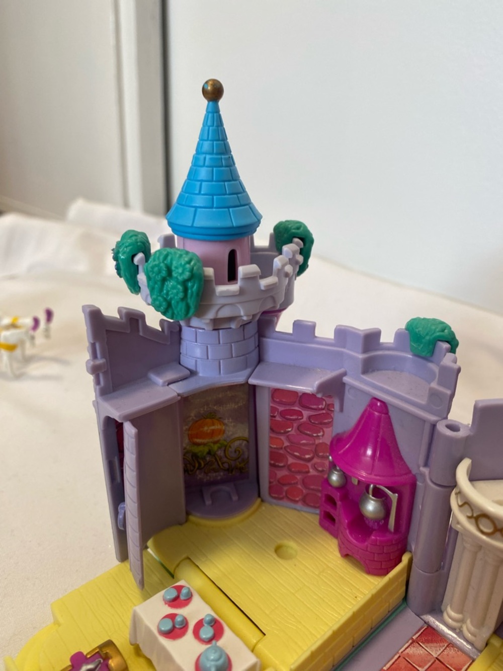 Cinderella castle polly pocket bluebird - Picture 5 of 16